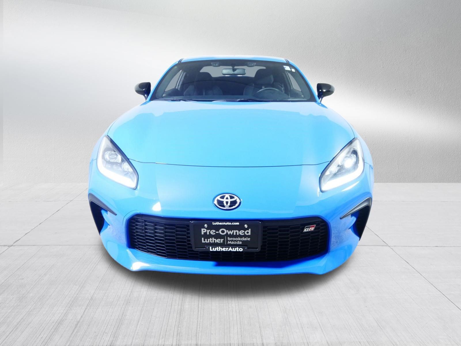 Used 2024 Toyota GR86 Premium RWD image 2