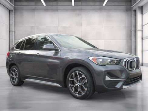 Used 2022 BMW X1 sDrive28i w/ Premium Package FWD image 1