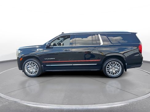 Used 2023 GMC Yukon XL SLT w/ SLT Luxury Package AWD/4WD image 5
