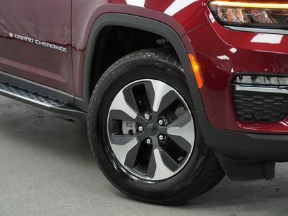 Certified 2025 Jeep Grand Cherokee Limited 4xe w/ Luxury Tech Group II