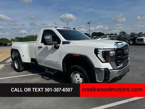 Used 2024 GMC Sierra 3500 Pro AWD/4WD image 2
