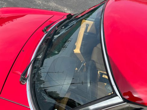 Used 1991 Alfa Romeo Spider Veloce image 28