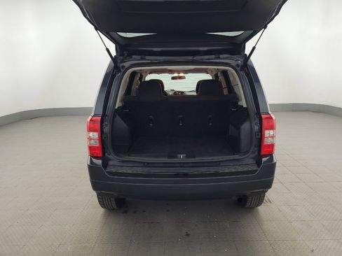 Used 2015 Jeep Patriot Sport w/ Power Value Group AWD/4WD image 29