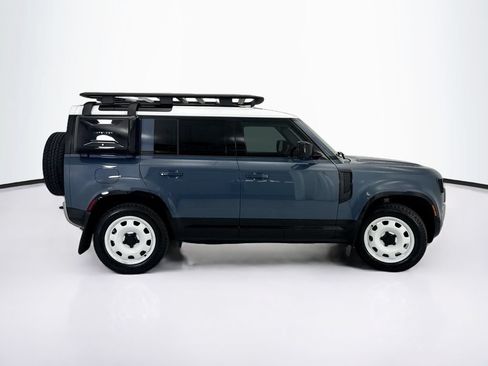 Used 2025 Land Rover Defender 110 S AWD/4WD image 4