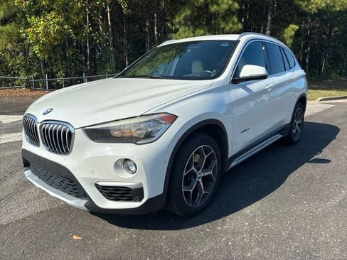 Used 2018 BMW X1 sDrive28i FWD image 2
