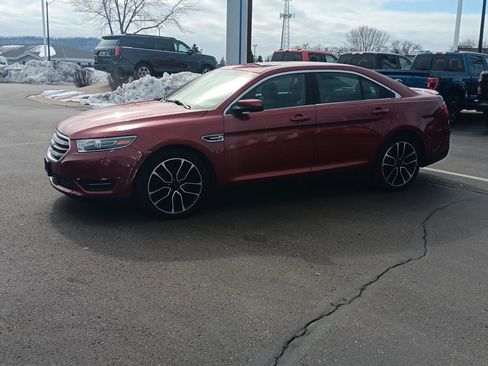 Used 2017 Ford Taurus SEL w/ Equipment Group 201A image 10