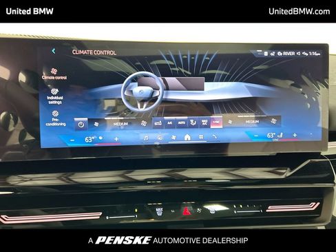 Used 2026 BMW 530i w/ M Sport Package RWD image 19