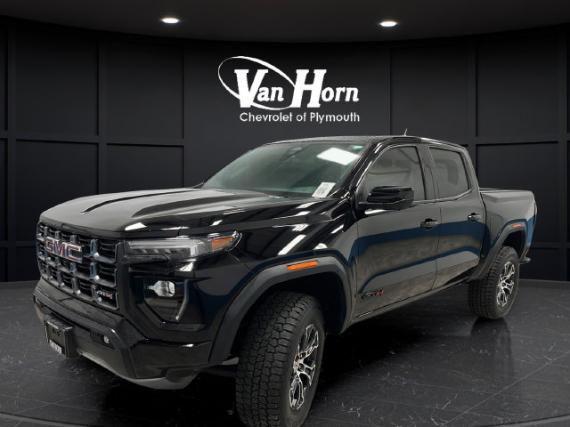 Used 2023 GMC Canyon AT4 w/ AT4 Premium Package AWD/4WD image 3