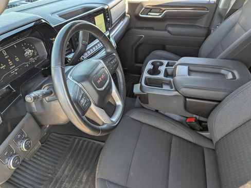 Used 2024 GMC Sierra 1500 Elevation image 22