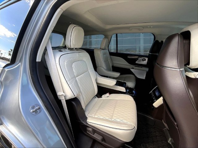 Used 2023 Lincoln Aviator Black Label AWD/4WD image 26