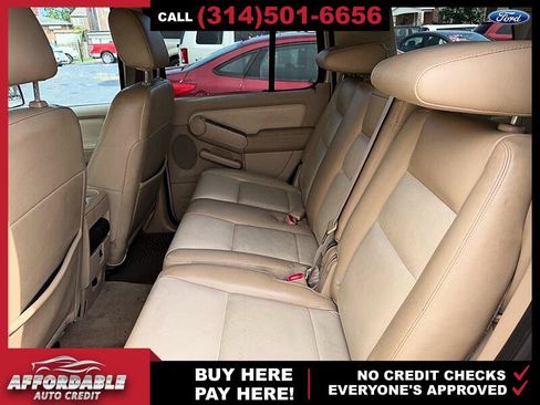 Used 2006 Ford Explorer XLT AWD/4WD image 10