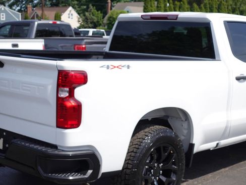 Used 2024 Chevrolet Silverado 1500 W/T w/ WT Value Package AWD/4WD image 11