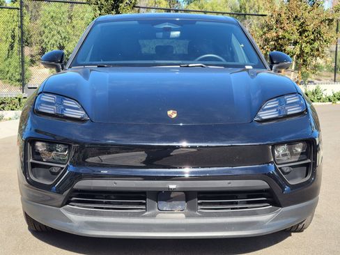 Used 2025 Porsche Macan 4S Electric image 10