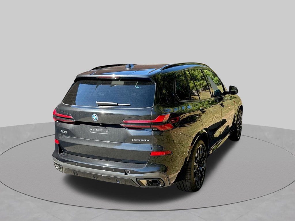 Used 2026 BMW X5 xDrive50e w/ M Sport Package AWD/4WD image 9