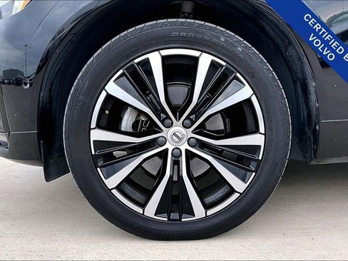 Certified 2023 Volvo XC60 B5 Ultimate w/ Protection Package Premier image 11
