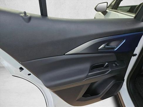 New 2026 Chevrolet Equinox EV LT image 10