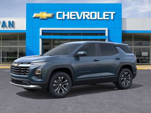 New 2026 Chevrolet Equinox LT image 2