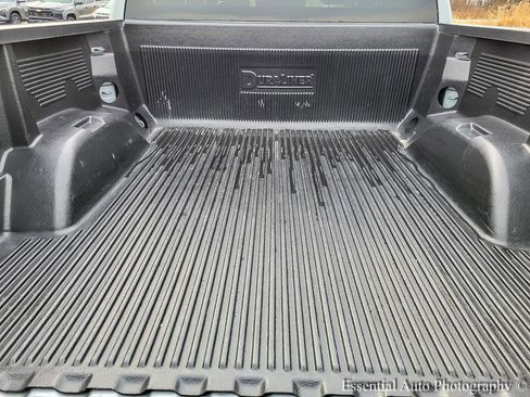 Used 2025 Chevrolet Silverado 1500 LT image 16