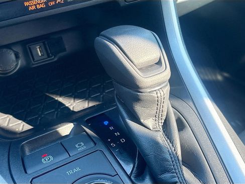 Used 2022 Toyota RAV4 XLE image 30