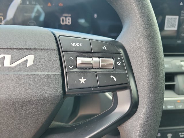Used 2025 Kia K4 FWD image 15