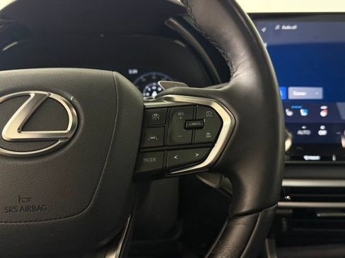 Used 2025 Lexus RX 350 Premium w/ Accessory Package (Z1) FWD image 31