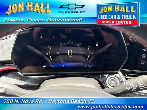 Used 2024 Chevrolet Trax RS w/ Sunroof Package FWD image 19