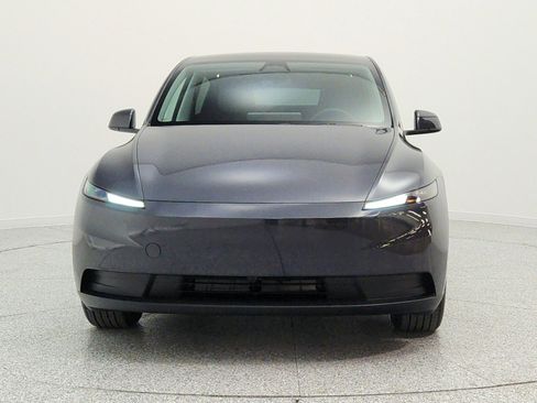 Used 2026 Tesla Model Y 2WD image 2