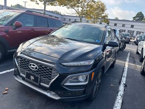 Used 2018 Hyundai Kona Limited FWD image 2