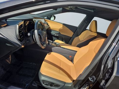 Used 2024 Lexus RX 350 Premium image 9