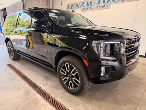 Used 2024 GMC Yukon XL AT4 w/ AT4 Premium Plus Package AWD/4WD image 2