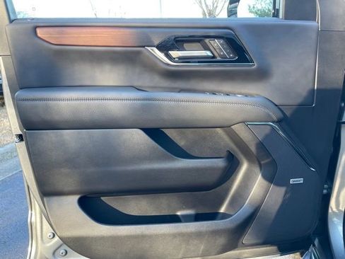 New 2026 GMC Yukon XL Denali w/ Advanced Technology Package image 17