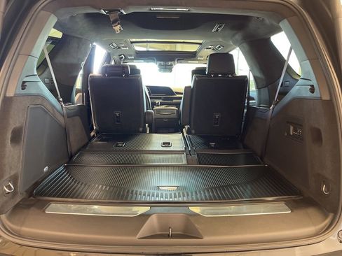 Certified 2024 Cadillac Escalade Sport Platinum w/ LPO, ONYX Package AWD/4WD image 11
