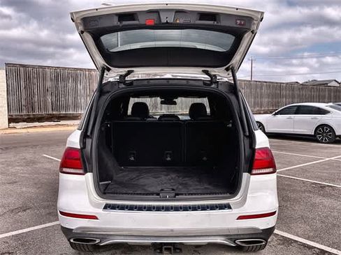 Used 2019 Mercedes-Benz GLE 400 4MATIC image 37