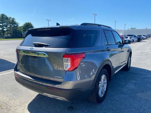 Used 2022 Ford Explorer XLT w/ Equipment Group 202A AWD/4WD image 7