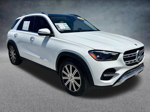 Used 2024 Mercedes-Benz GLE 450 4MATIC image 3
