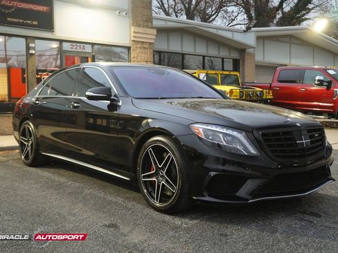Used 2015 Mercedes-Benz S 63 AMG 4MATIC Sedan w/ Driver Assistance Package image 9