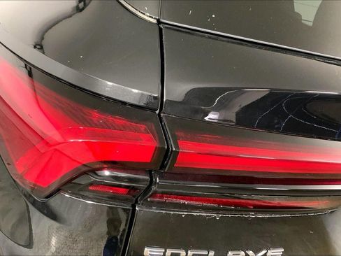 Used 2025 Buick Enclave Sport Touring image 28