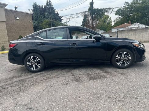 Used 2022 Nissan Sentra SV FWD image 4