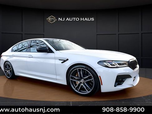 Used 2023 BMW M5 w/ Competition Package image 10