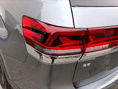 Certified 2024 Volkswagen Atlas SE w/ Panoramic Sunroof Package image 27