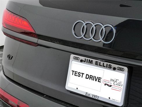 Used 2026 Audi Q7 3.0T Premium Plus w/ Premium Plus Package AWD/4WD image 40