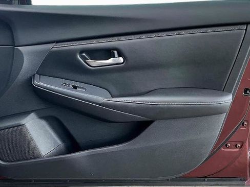 Certified 2024 Nissan Sentra SV FWD image 22