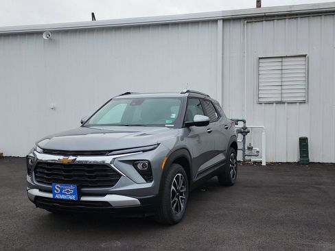 New 2026 Chevrolet TrailBlazer LT w/ LPO, Blackout Package image 1