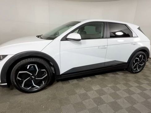 Used 2024 Hyundai Ioniq 5 SEL AWD/4WD image 9