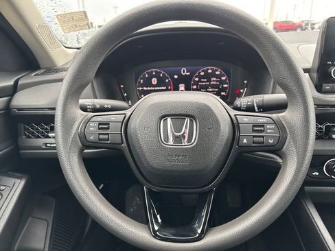 Used 2023 Honda Accord EX image 14
