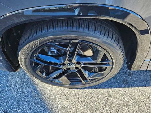 New 2026 Volkswagen Tiguan SE R-Line image 18