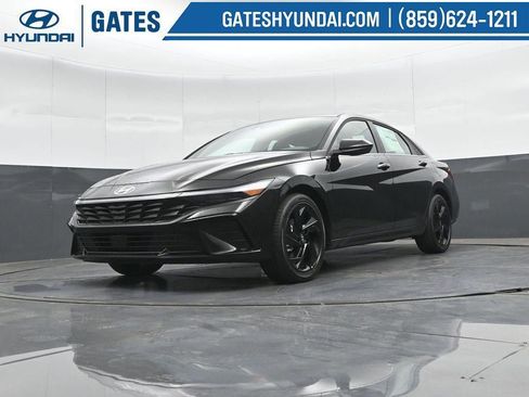 New 2026 Hyundai Elantra SEL Sport Premium FWD image 42