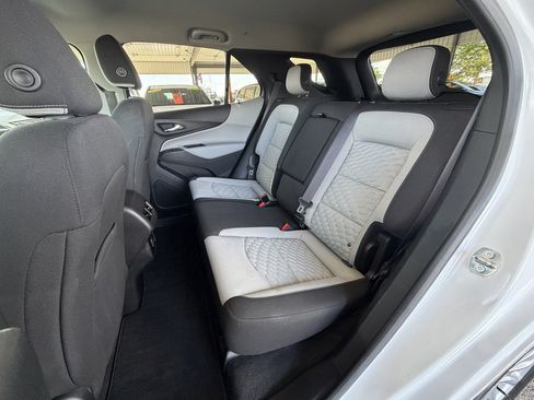 Used 2019 Chevrolet Equinox LT AWD/4WD image 24