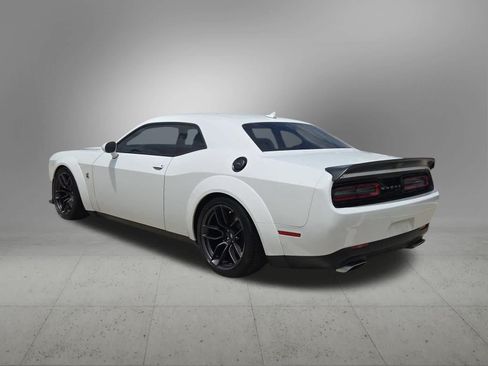 Used 2021 Dodge Challenger R/T Scat Pack RWD image 4
