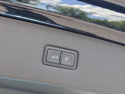 New 2026 Audi Q7 3.0T Premium Plus AWD/4WD image 15